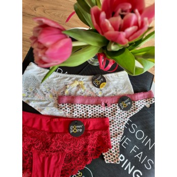 Комплект от 3 броя дамски бикини MAGNIFIQUE Комплект от 3 броя дамски бикини MAGNIFIQUE